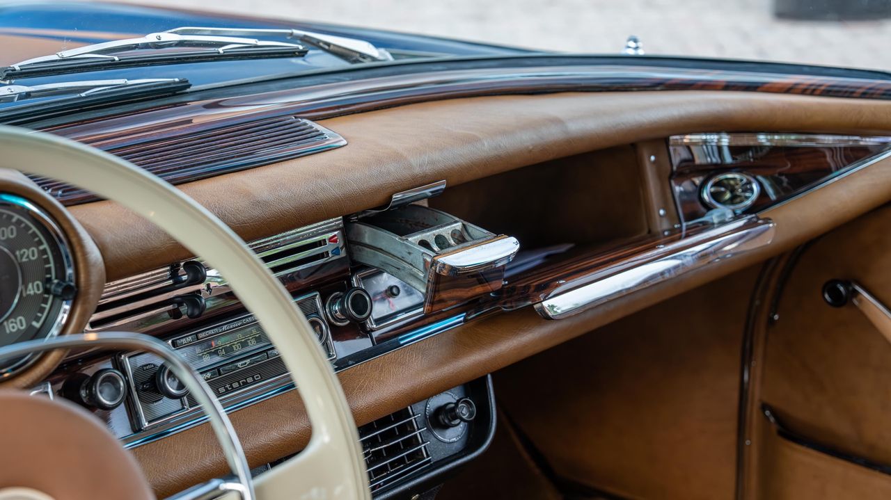 1970 Mercedes-Benz 280SE 3.5