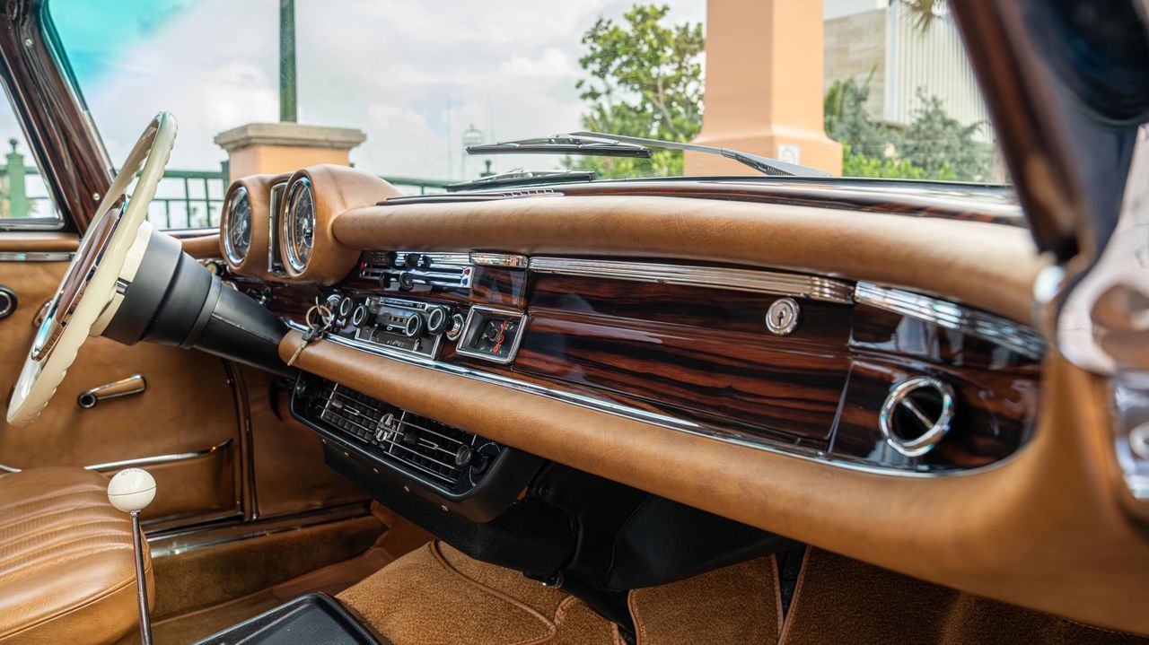 1970 Mercedes-Benz 280SE 3.5