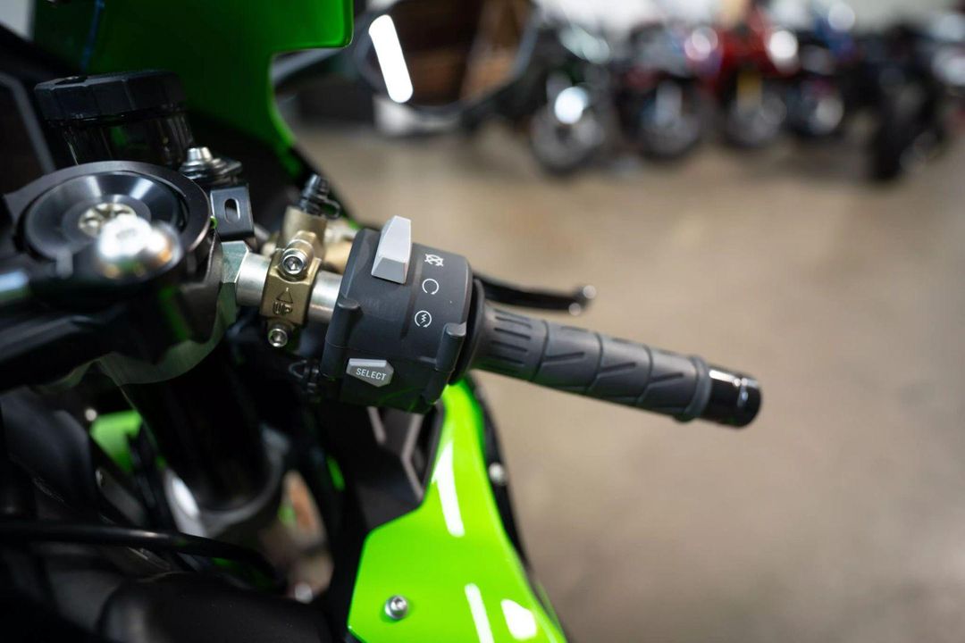 2023 Kawasaki Ninja ZX-10R ABS KRT Edition