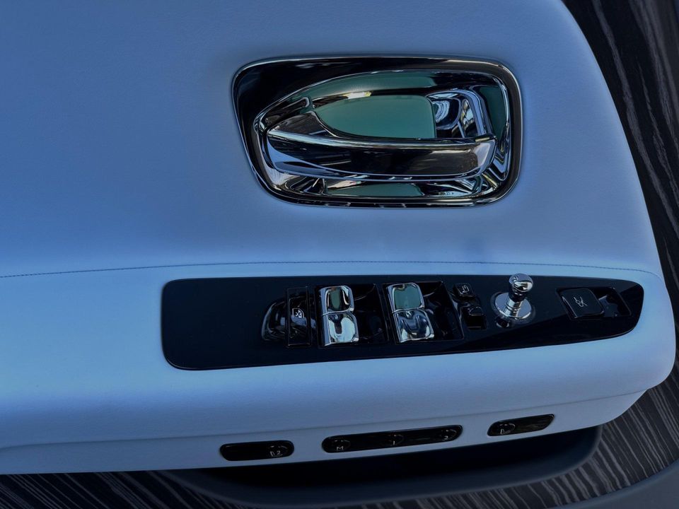 2024 Rolls-Royce Spectre