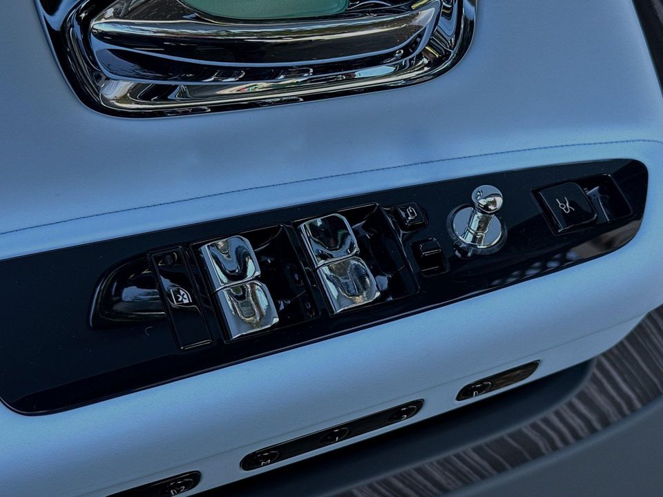 2024 Rolls-Royce Spectre