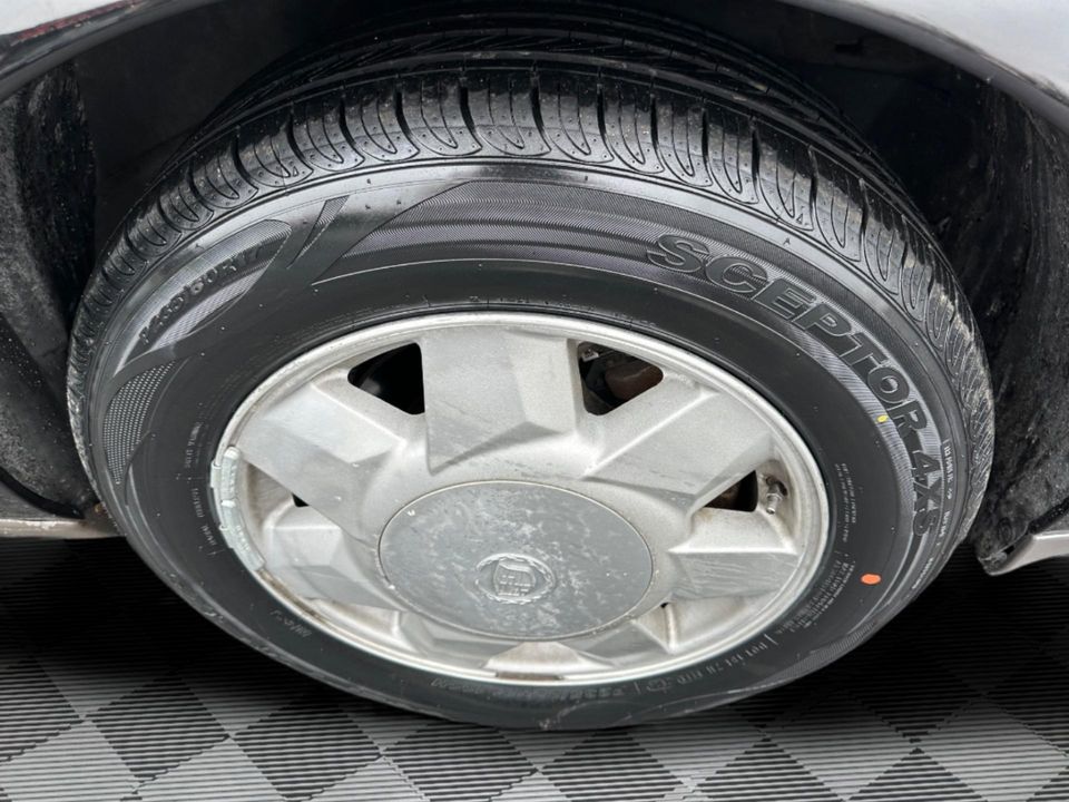 2003 Cadillac DeVille