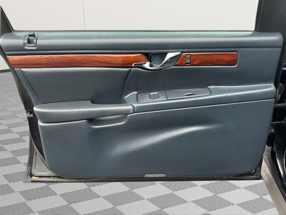 2003 Cadillac DeVille