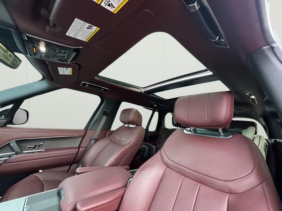 2025 Land Rover Range Rover