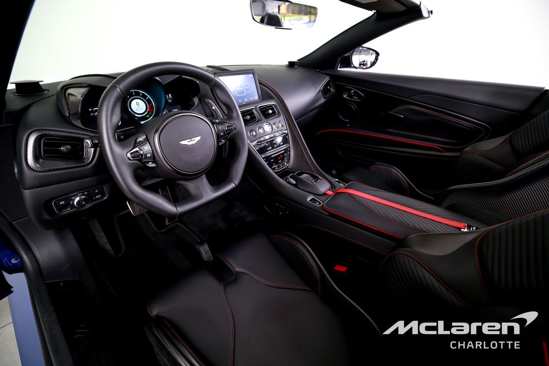 2023 Aston Martin DBS