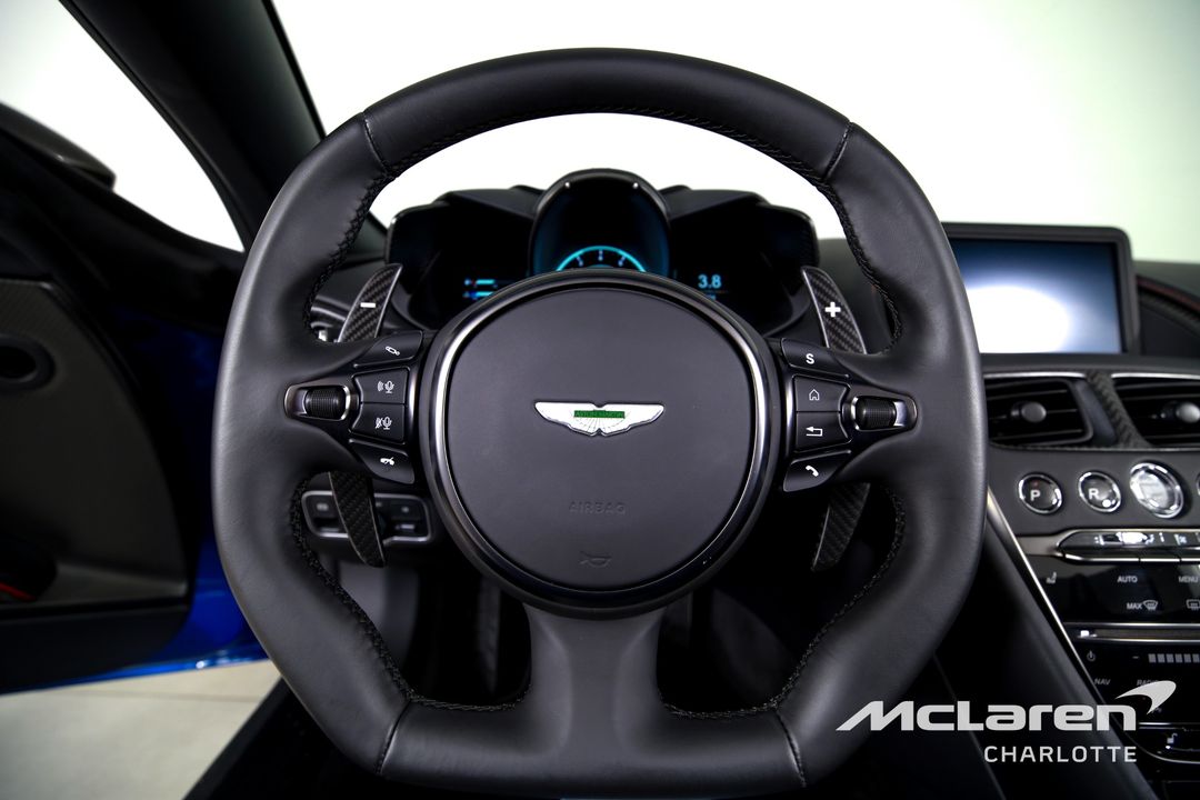 2023 Aston Martin DBS