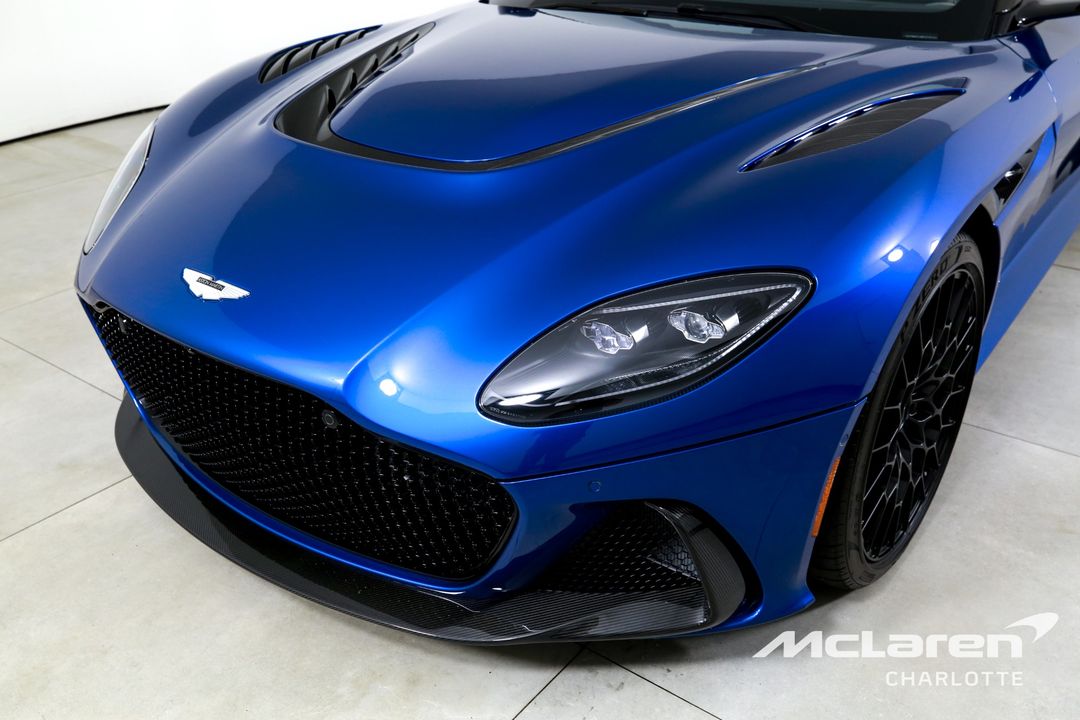 2023 Aston Martin DBS