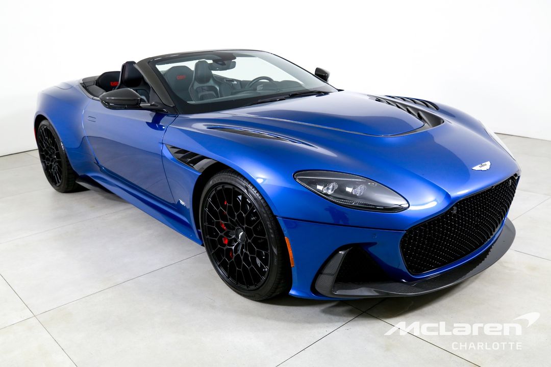 2023 Aston Martin DBS