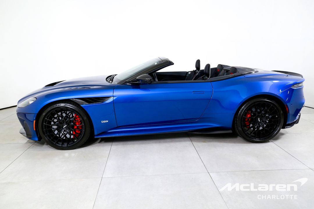 2023 Aston Martin DBS