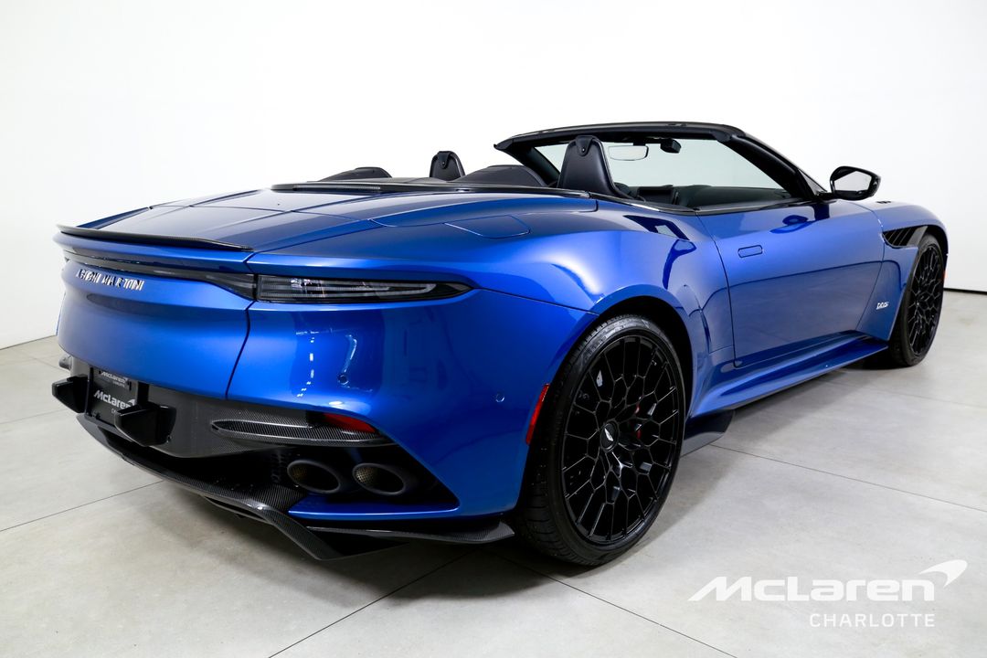 2023 Aston Martin DBS