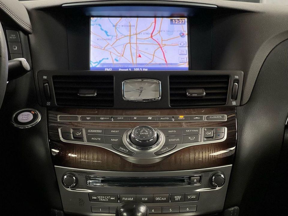 2015 INFINITI Q70L 5.6