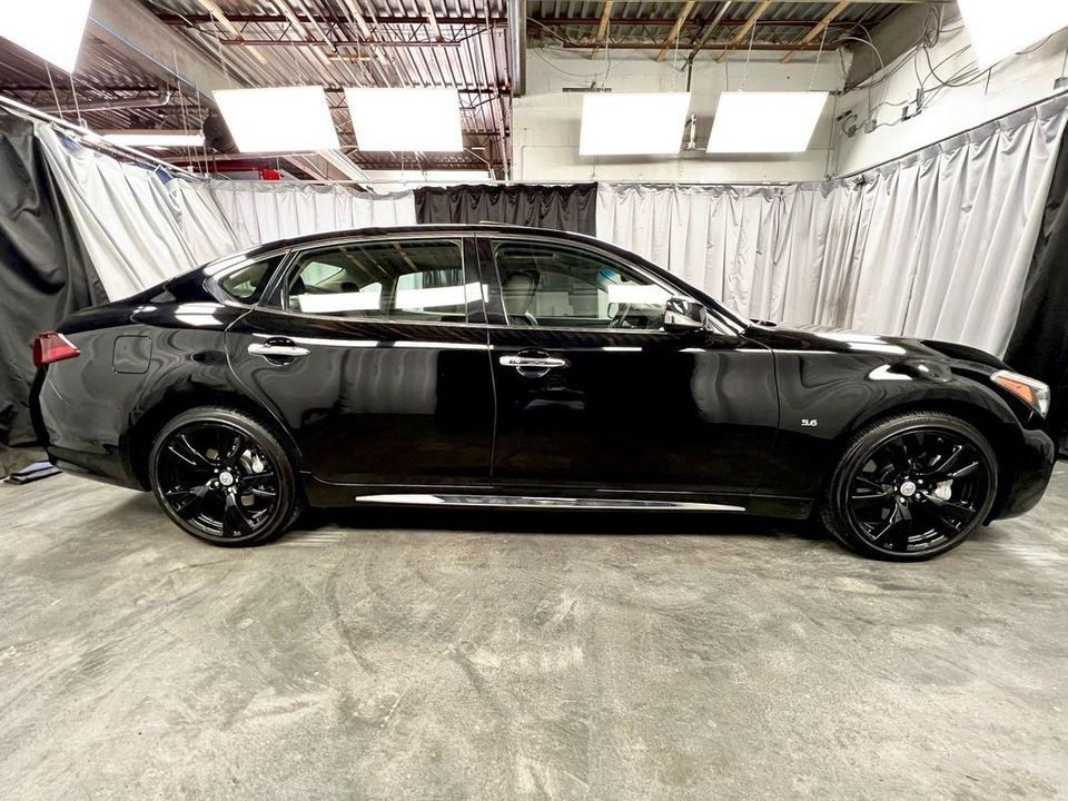 2015 INFINITI Q70L 5.6