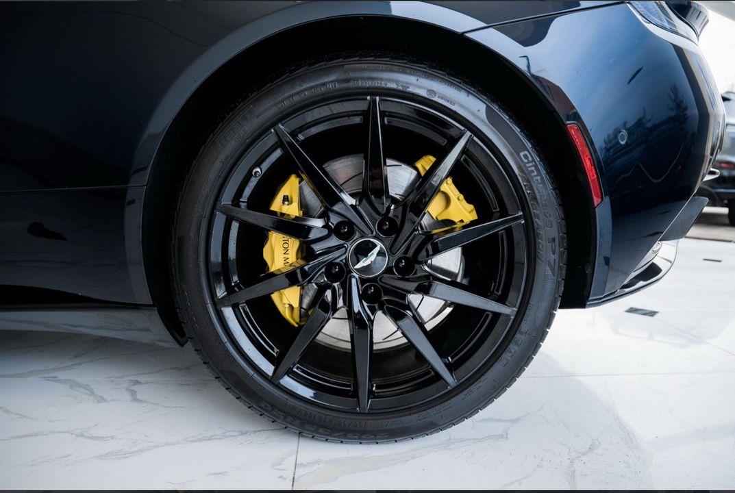 2018 Aston Martin DB11