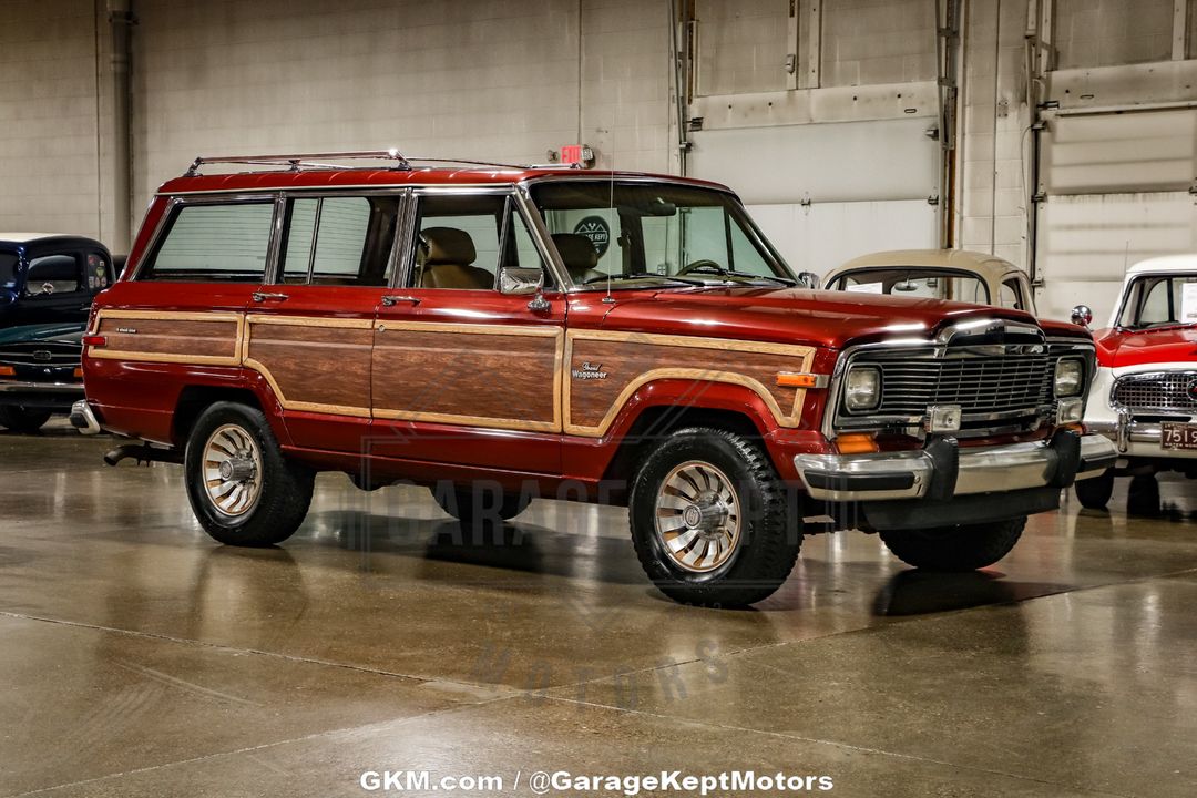 1985 Jeep Grand Wagoneer