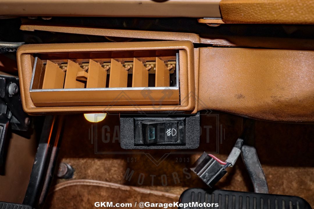1985 Jeep Grand Wagoneer