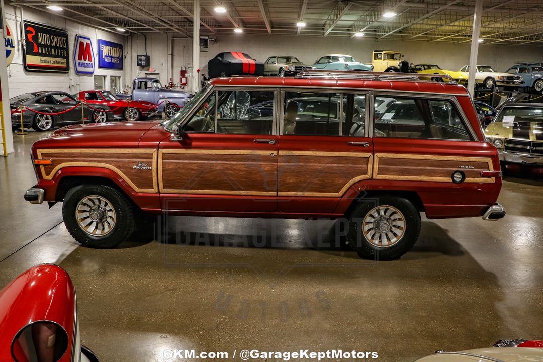 1985 Jeep Grand Wagoneer