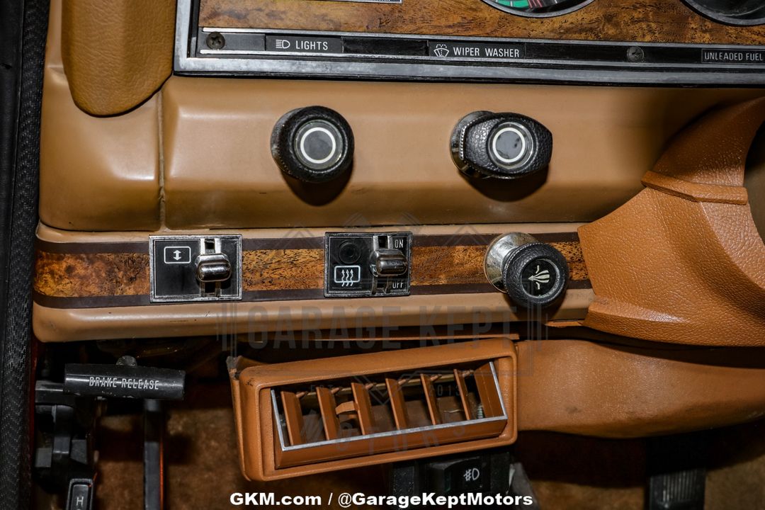 1985 Jeep Grand Wagoneer