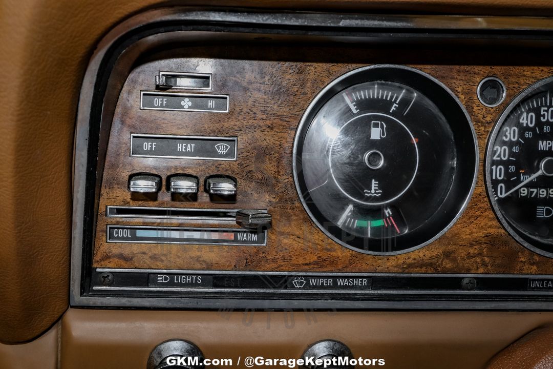 1985 Jeep Grand Wagoneer