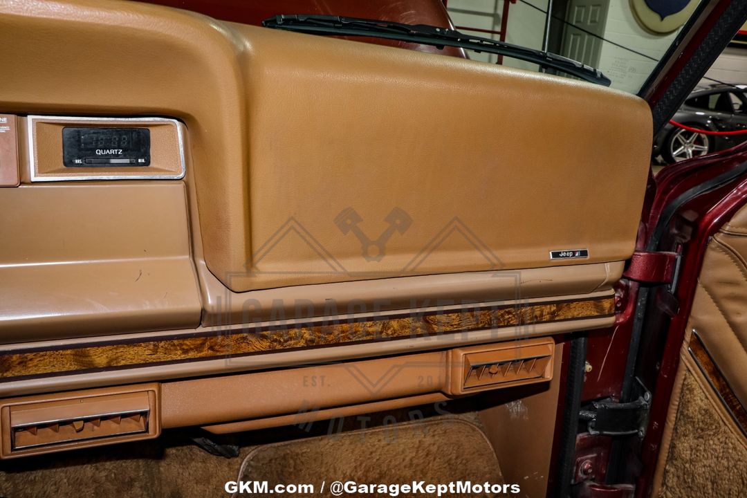 1985 Jeep Grand Wagoneer
