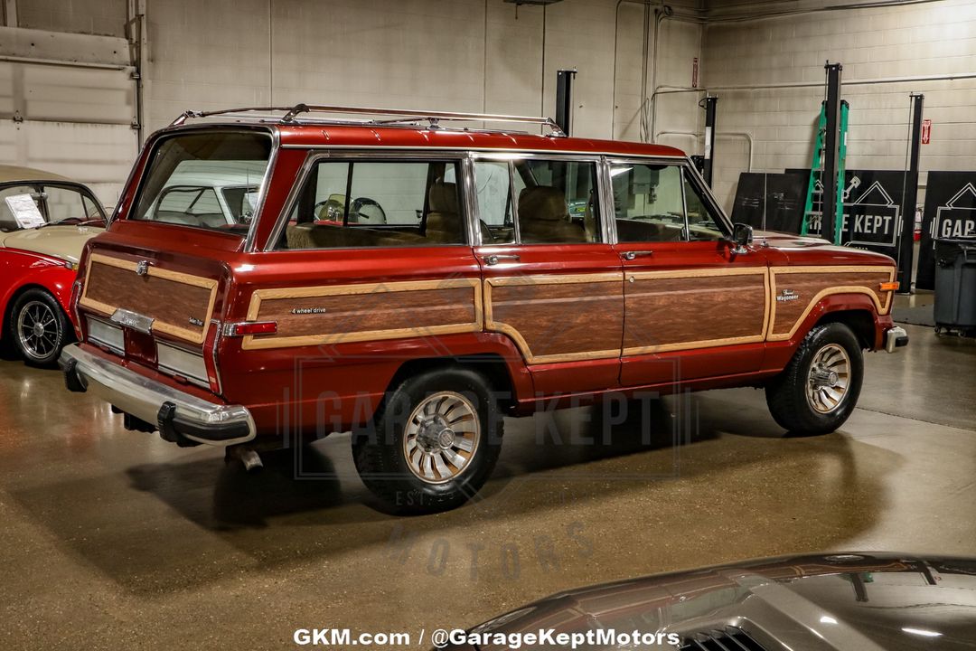 1985 Jeep Grand Wagoneer