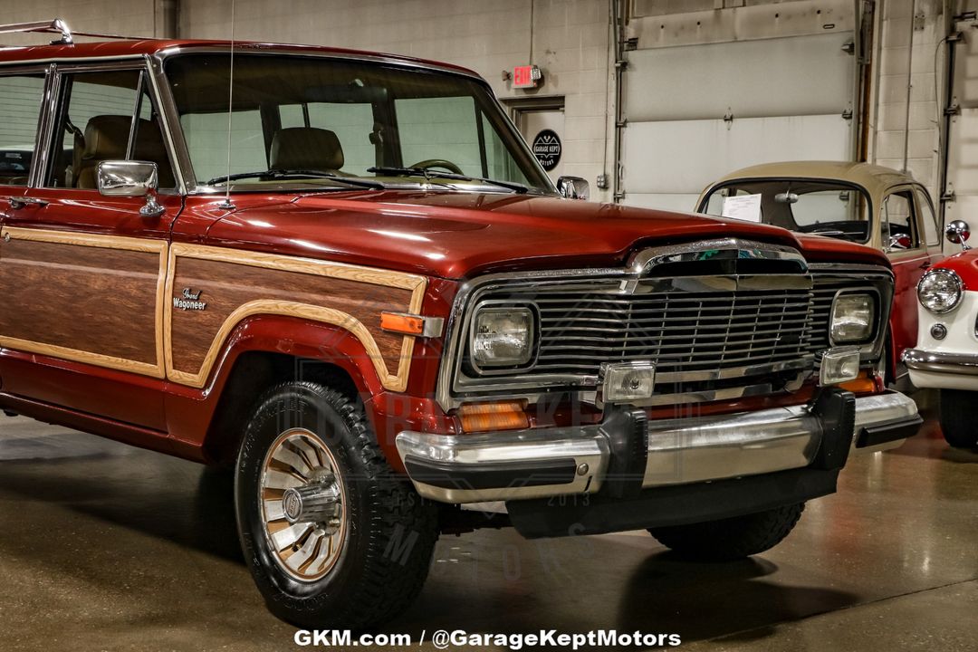 1985 Jeep Grand Wagoneer