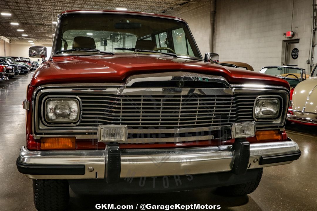 1985 Jeep Grand Wagoneer