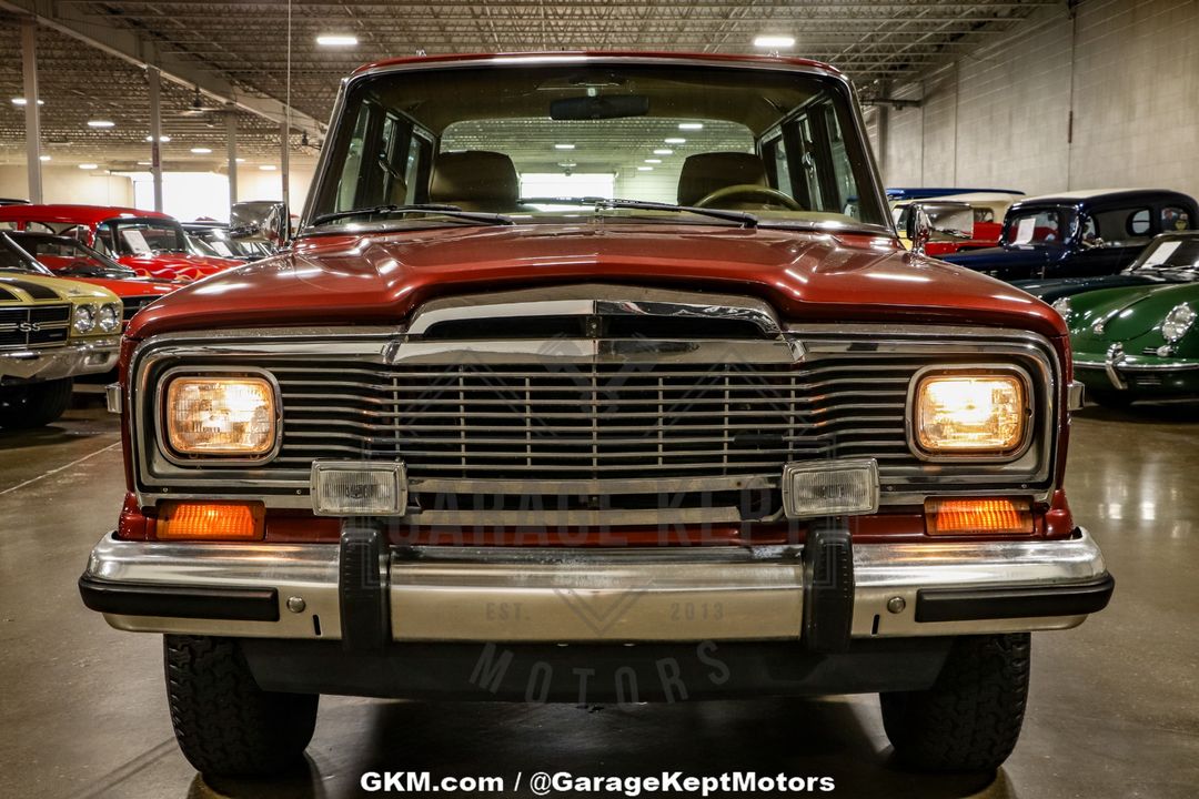 1985 Jeep Grand Wagoneer