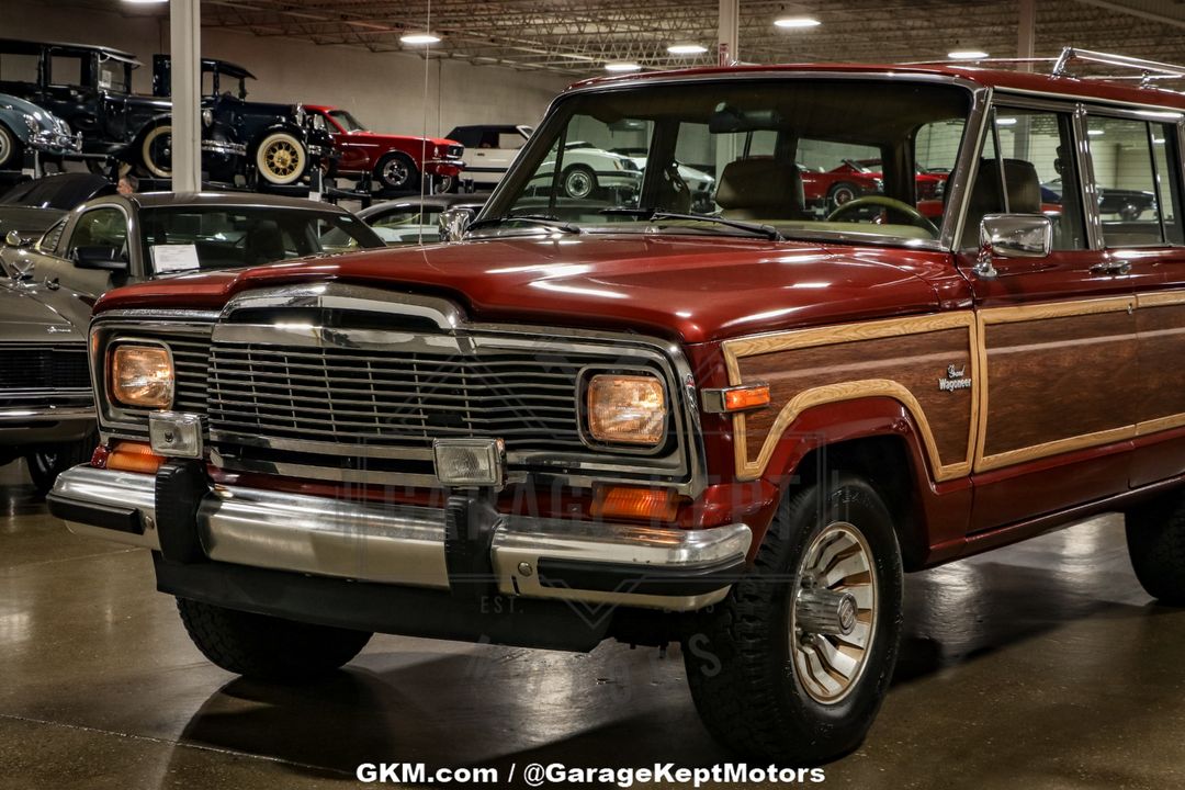 1985 Jeep Grand Wagoneer