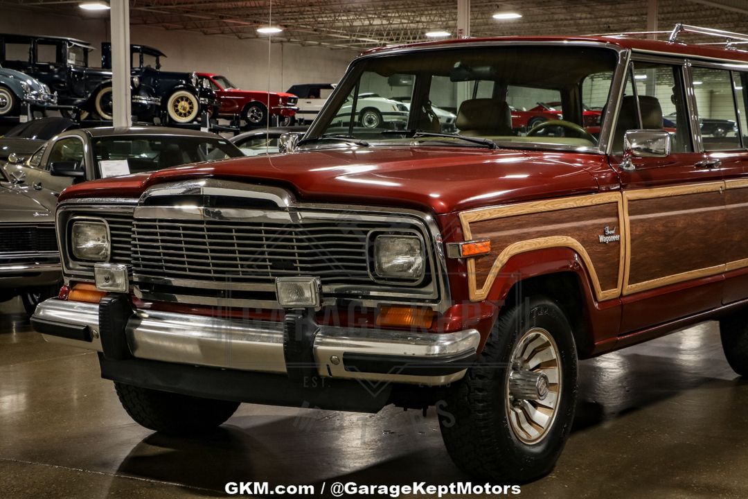 1985 Jeep Grand Wagoneer