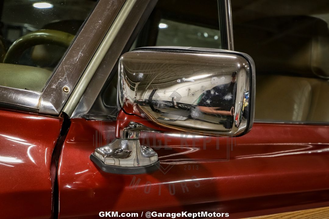 1985 Jeep Grand Wagoneer