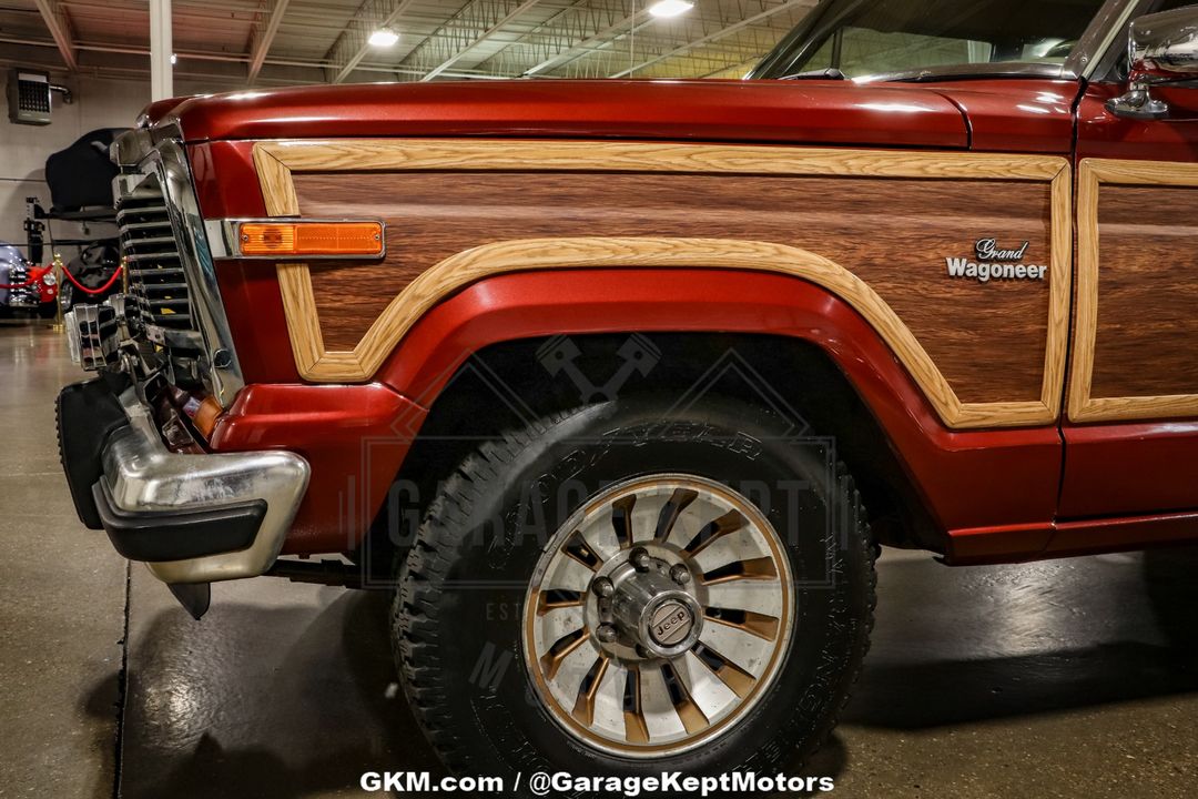 1985 Jeep Grand Wagoneer