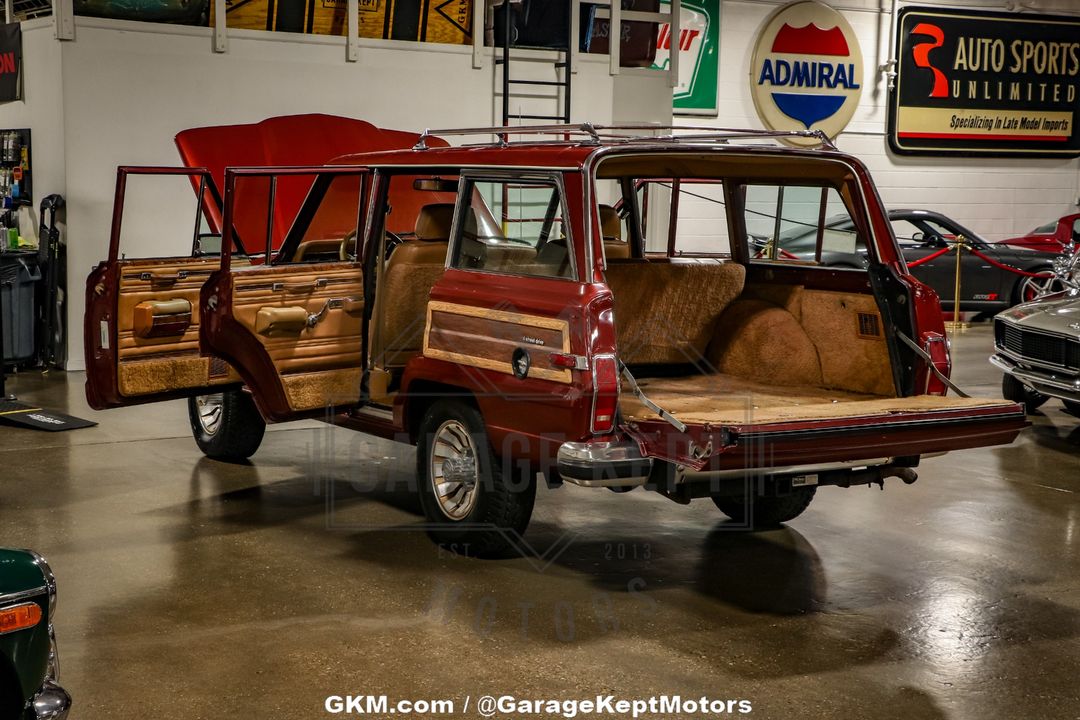 1985 Jeep Grand Wagoneer