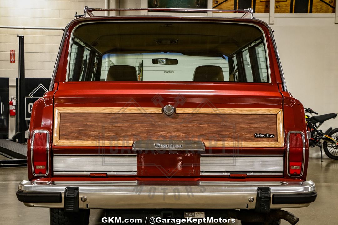 1985 Jeep Grand Wagoneer