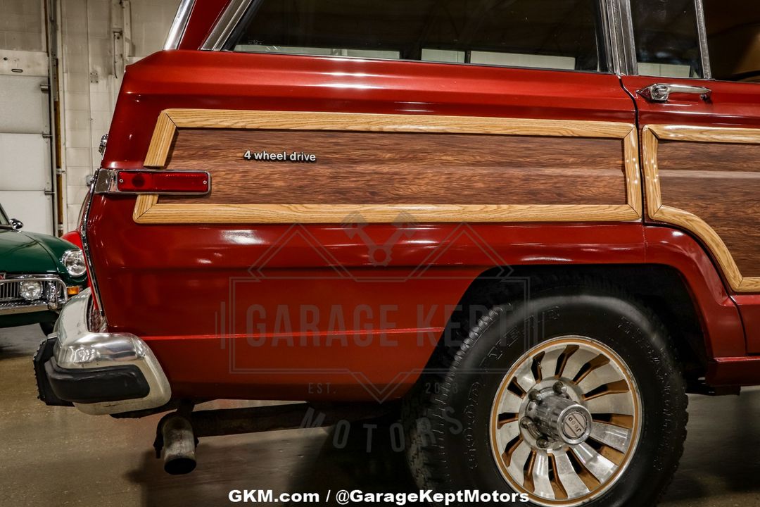 1985 Jeep Grand Wagoneer