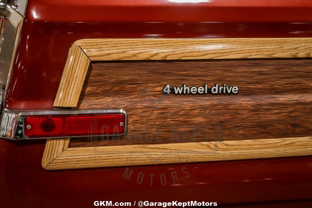 1985 Jeep Grand Wagoneer