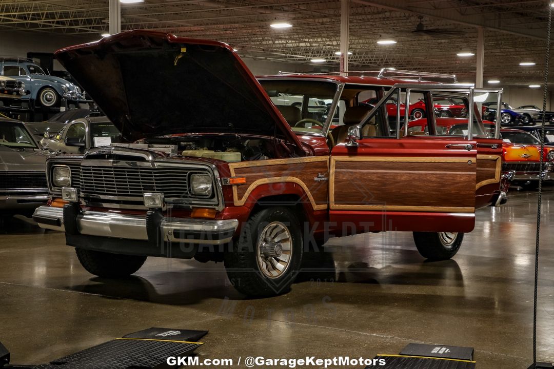 1985 Jeep Grand Wagoneer