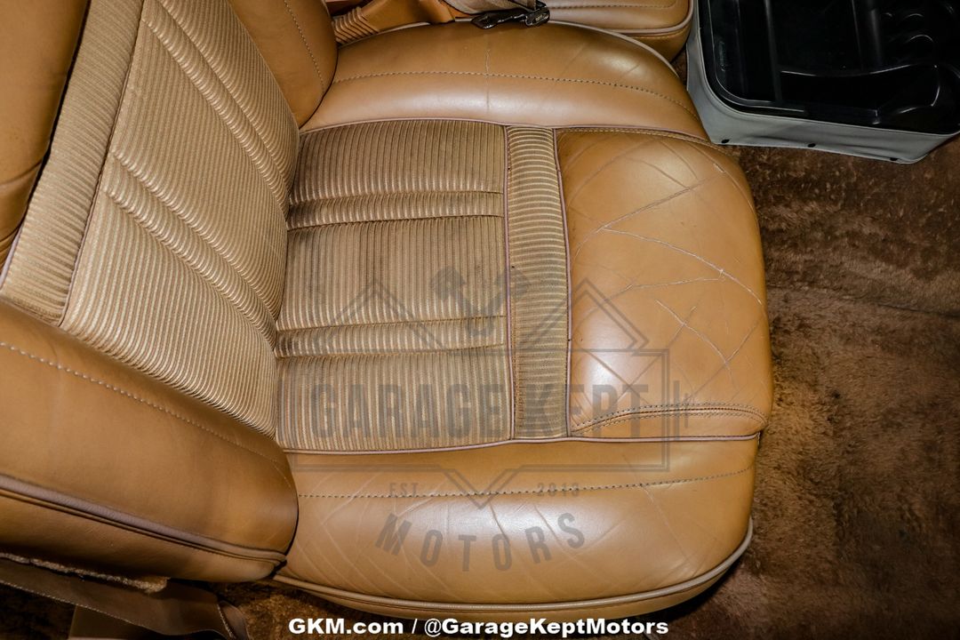 1985 Jeep Grand Wagoneer