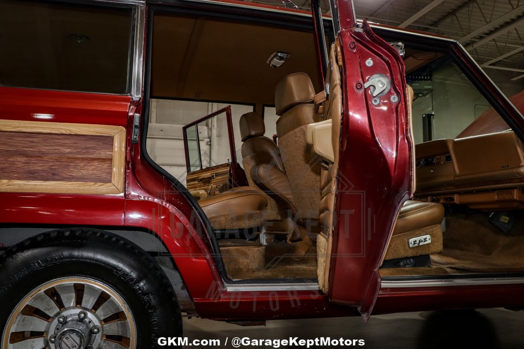 1985 Jeep Grand Wagoneer
