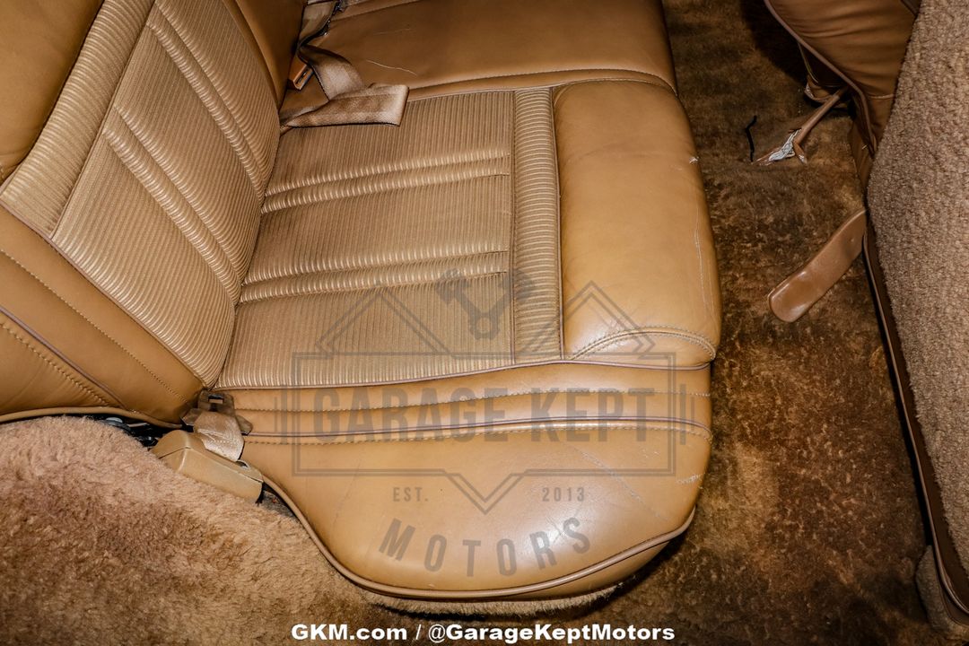 1985 Jeep Grand Wagoneer