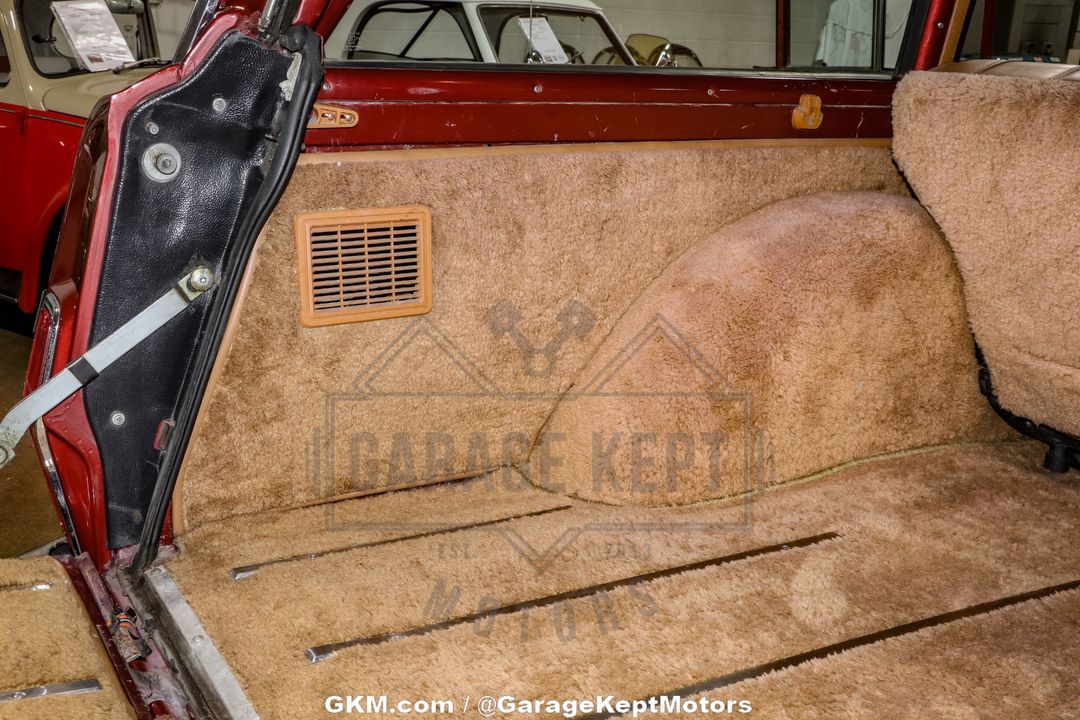 1985 Jeep Grand Wagoneer