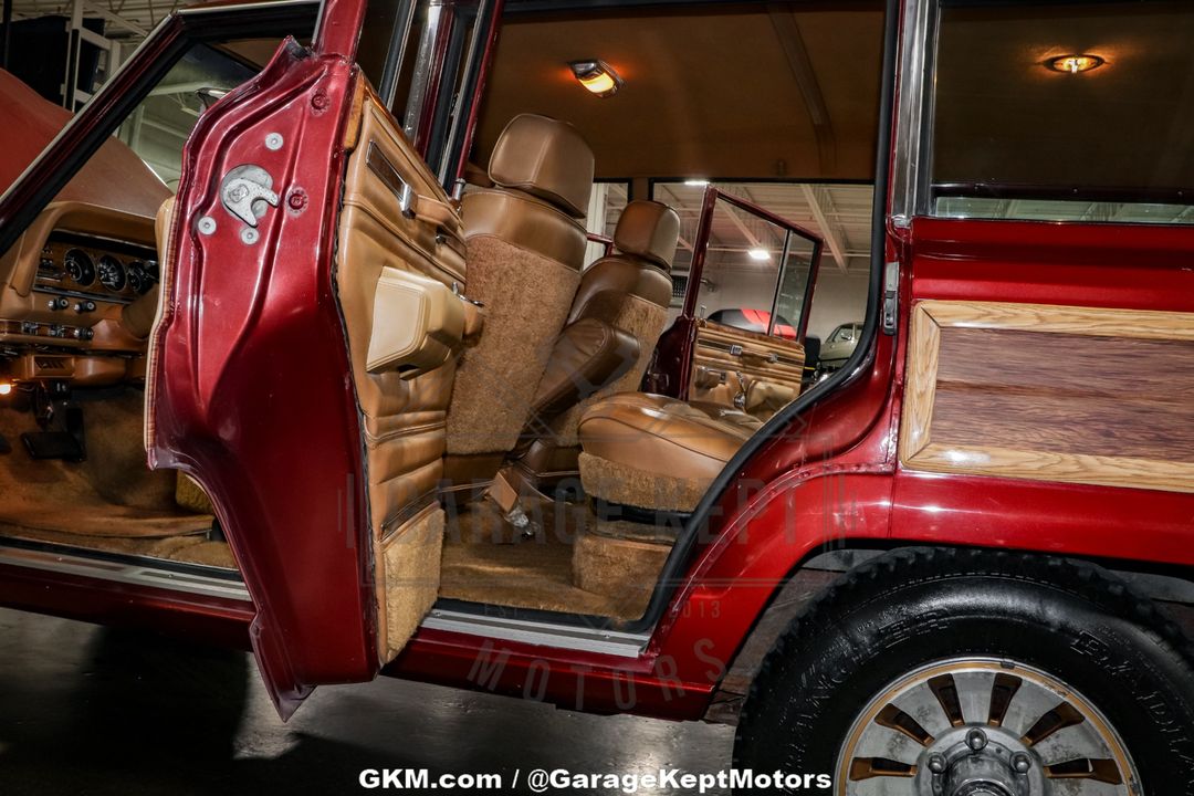 1985 Jeep Grand Wagoneer
