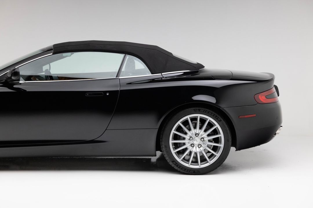 2007 Aston Martin DB9 Volante