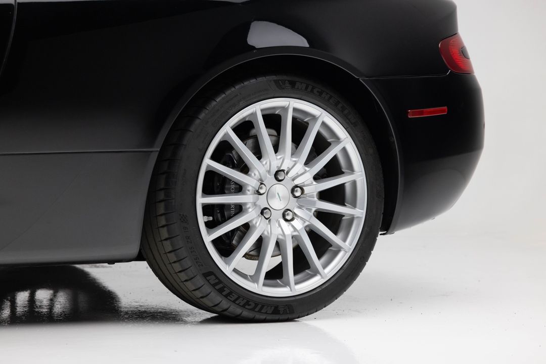 2007 Aston Martin DB9 Volante