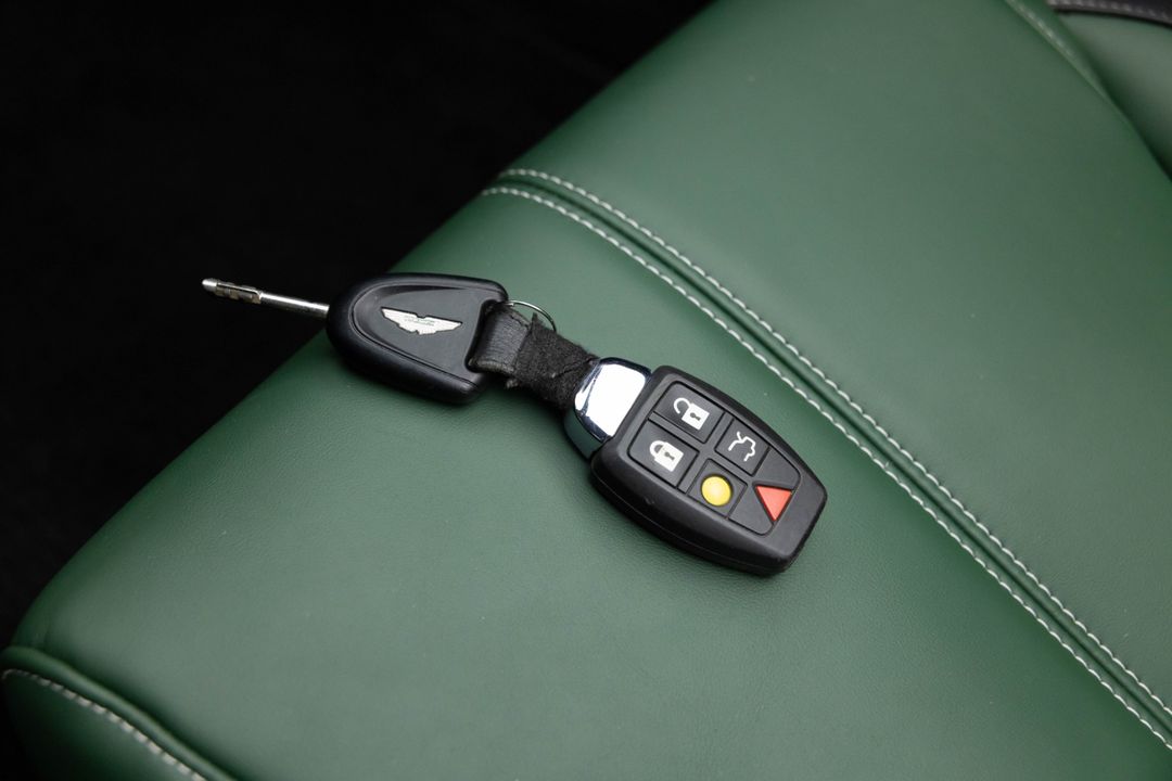 2007 Aston Martin DB9 Volante
