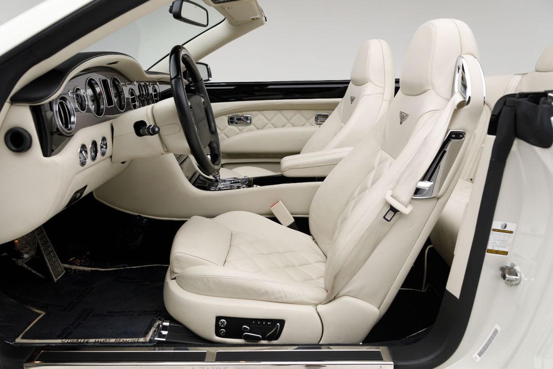 2010 Bentley Azure T 1 of 80