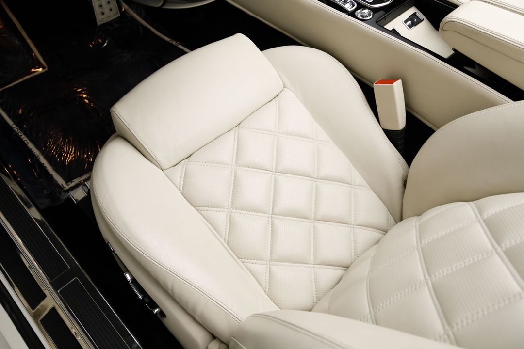 2010 Bentley Azure T 1 of 80