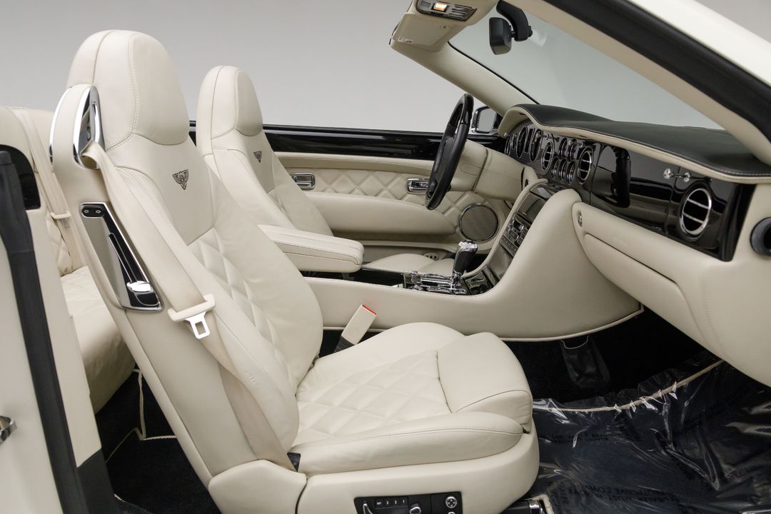 2010 Bentley Azure T 1 of 80