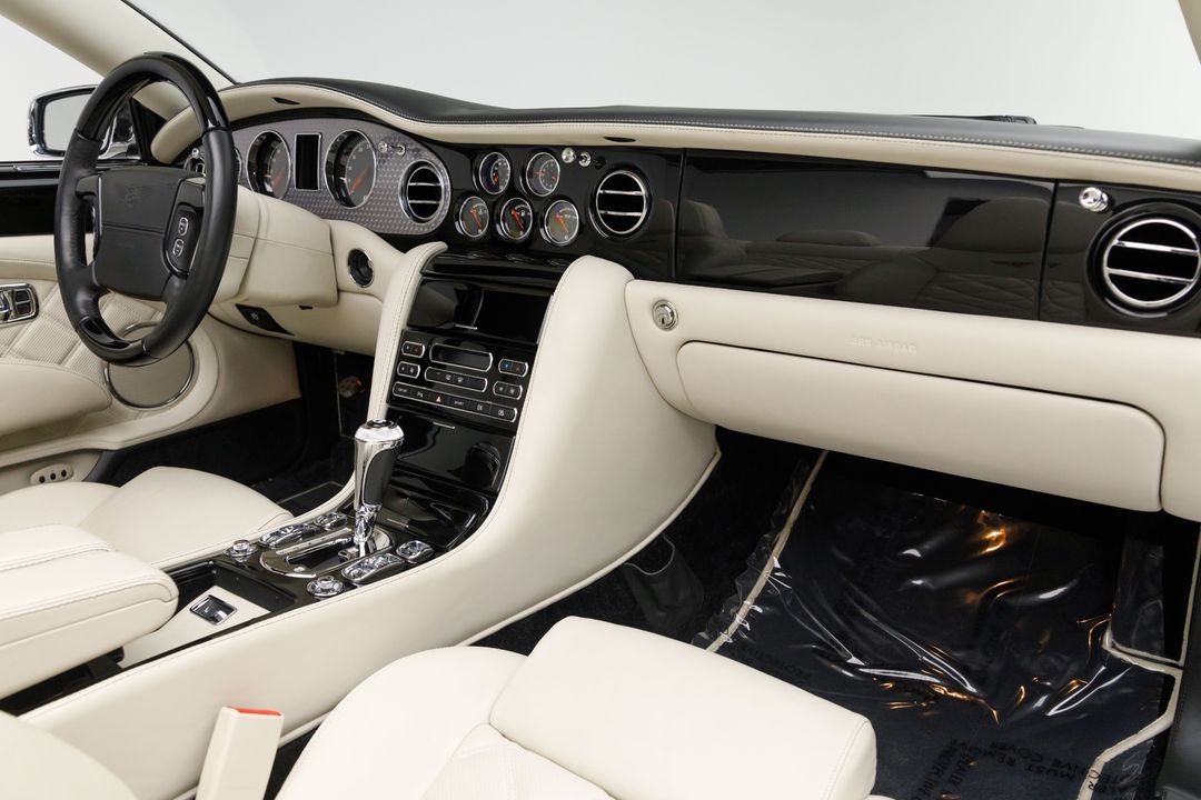 2010 Bentley Azure T 1 of 80