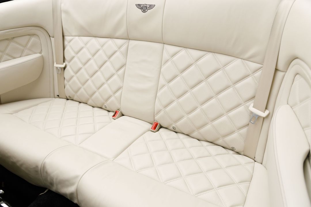 2010 Bentley Azure T 1 of 80