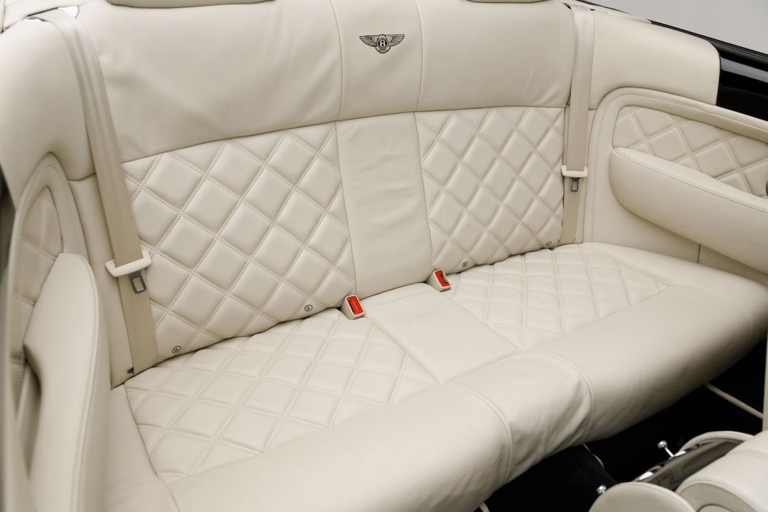 2010 Bentley Azure T 1 of 80